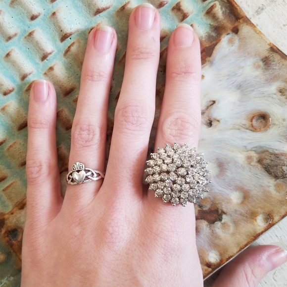 Diamond Rhinestone Statement Ring - Picture 4 of 8